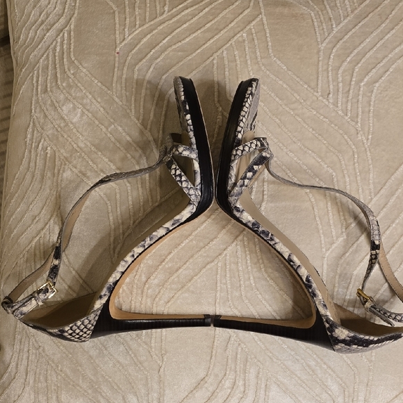 Tory Burch Black and White Snakeskin Heels - Picture 12 of 16